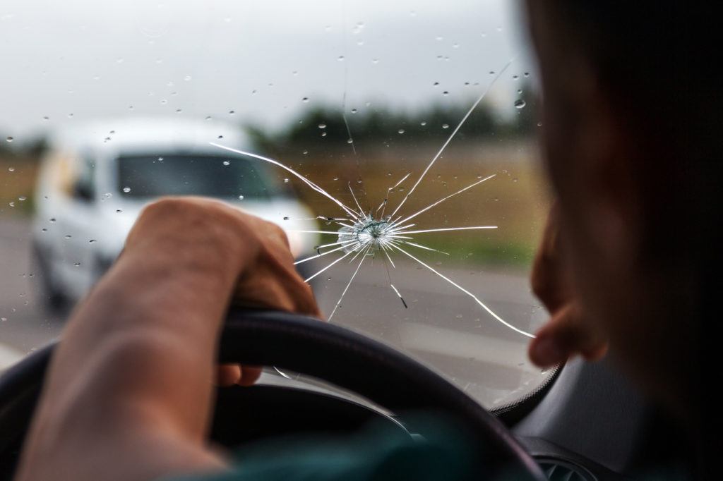 driving with cracked windshield in vancouver